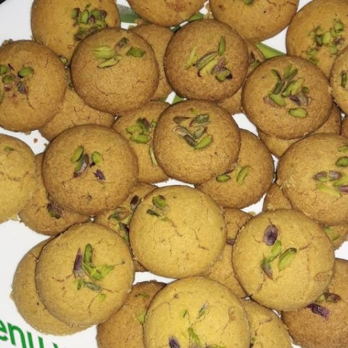 Pista Besan Khatai